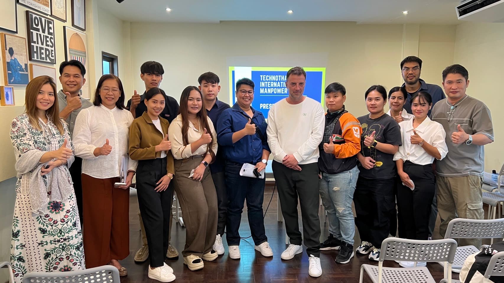 Techno Thai presentation with NJB